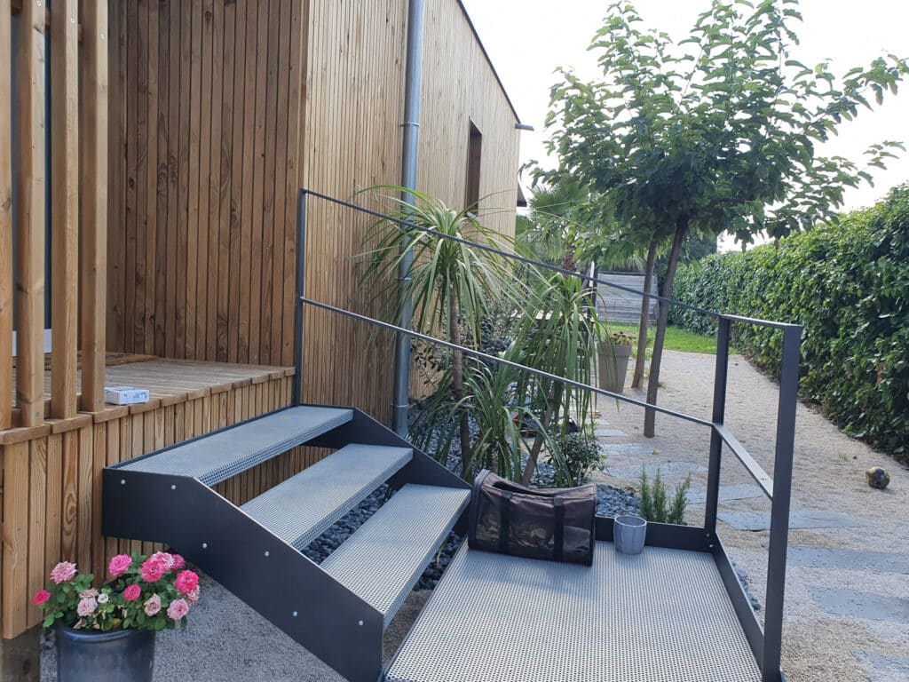 Extension et son escalier en bois - Architecte d'intérieur Sophie Garnier