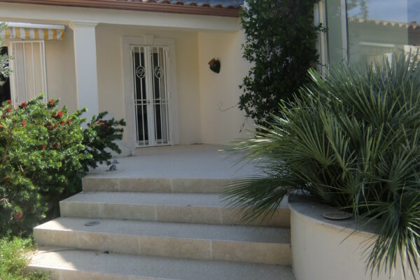 Création pool house, terrasses et pergola, jardin, en architecture extérieure à Sommières